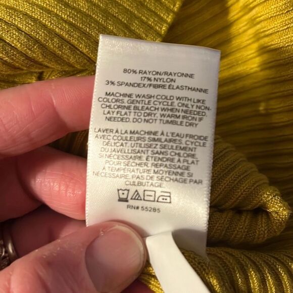 Express size XL yellow sweater NWT-2532 - Picture 4 of 4